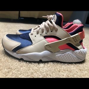 Nike Air Haurache Run size 8